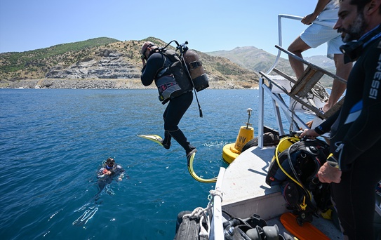 Van Gölü Dalış Turizmine Ev Sahipliği Yapıyor