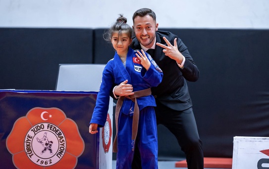 Zehra Sultan Karadağ, Judo'da Türkiye Üçüncüsü