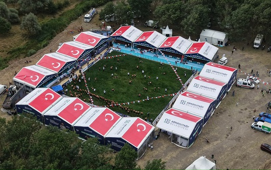 11. Geleneksel Yağlı Güreşler Coşkuyla Yapıldı