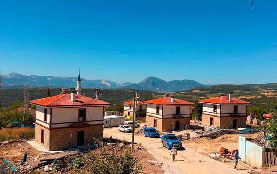 Kaymakam Titiz, TOKİ Konutlarını İnceledi