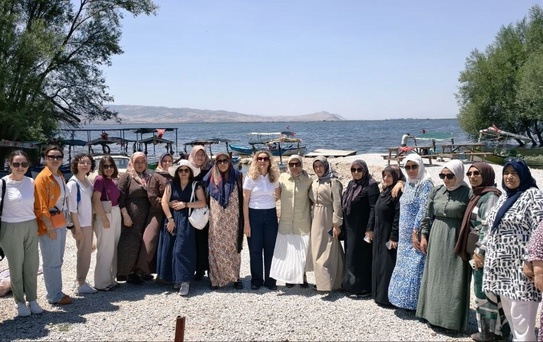 Okuma-yazma öğrenen kadınlar bu kez keşif yolculuğunda