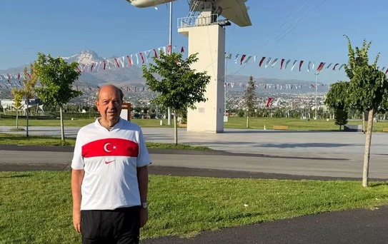 Tatar, Kıbrıs Barış Harekatı’ndan dönen uçakların indiği yerden paylaşım yaptı