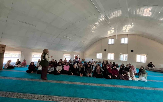 Kur'an Kursu Öğrencilerine Bağımlılıkla Mücadele Semineri