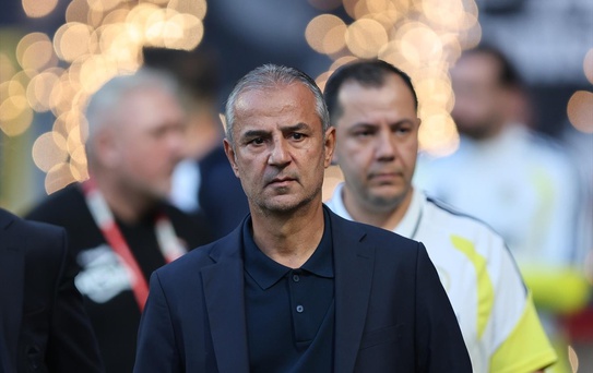 Fenerbahçe'de büyük kriz! Yıldız futbolcu İsmail Kartal'ı şikayet etti
