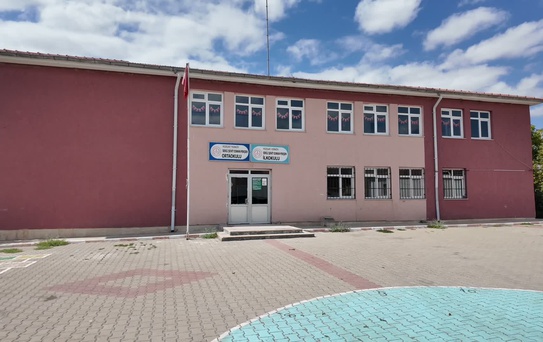 Yerköy'de Okul Tepkisi: 8 Derslik Yerine 4 Derslik Planına İsyan