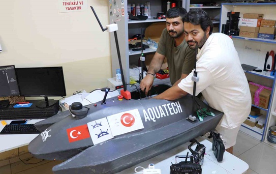 Öğrencilerden Otonom İnsansız Deniz Aracı