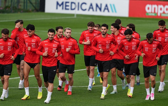 Ve yılın bombası patlıyor! Galatasaray milli yıldızla anlaşmak üzere