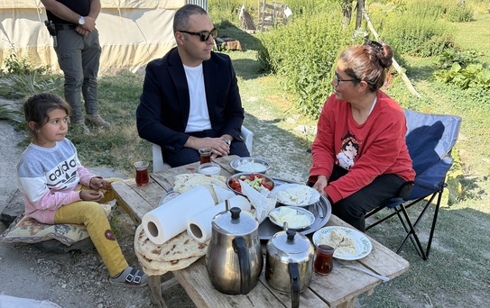 Kaymakam 2 Bin Rakımlı Yaylada Besicilerle Buluştu