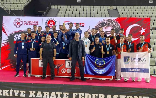 Bursa Büyükşehir Belediyespor'dan Güreş ve Karatede Madalya Başarısı