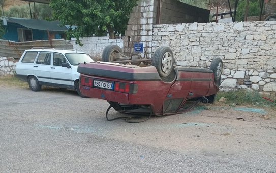 Efeler'de Kaza: Otomobil Ters Döndü, 1 Yaralı