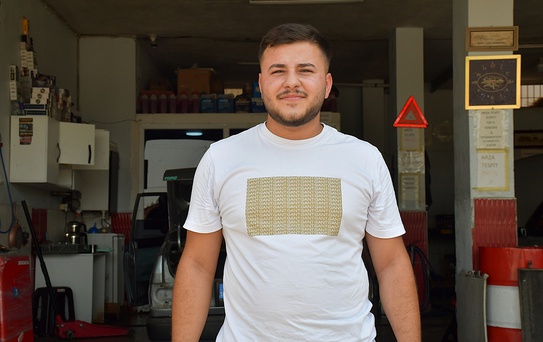 Esnafın Köpek Kurtarma Anı Kamerada