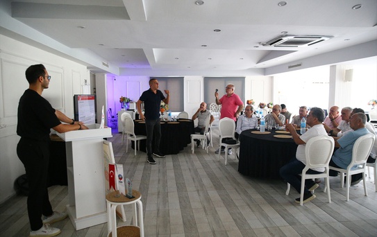 Adana'da Futbol Kuralları Semineri