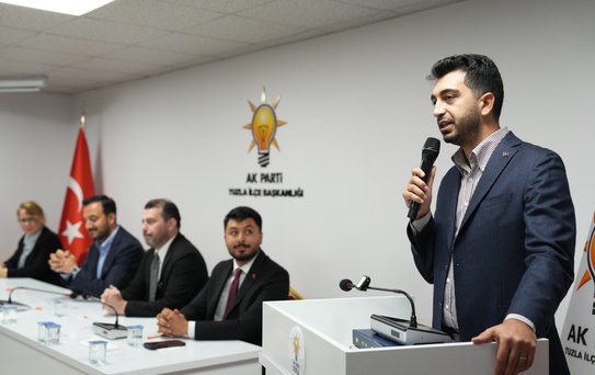 Eren Ali Bingöl, Tuzla'da AK Parti teşkilatıyla bir araya geldi: Tuzlamıza değer katacak hizmetleri kararlılıkla hayata geçirmeye devam edeceğiz