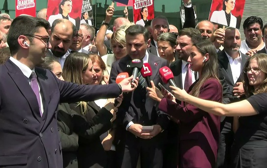 Üsküdar'da CHP'li Çetinkaya başkanvekili seçildi