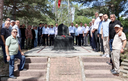 Şemsi Denizer Anıldı