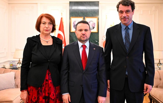 Bakan Gürlek, Uğur Mumcu'nun ailesiyle görüştü