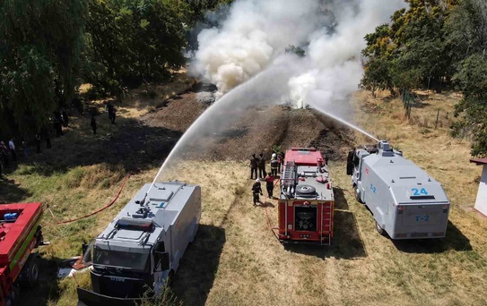 Erzincan’da orman yangını tatbikatı gerçeğini aratmadı