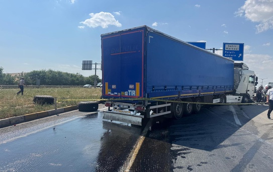 Konya'da freni patlayan TIR dehşet saçtı: 1 ölü, 9 yaralı