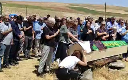PKK'lı Mustafa Karasu'nun Annesi Defnedildi