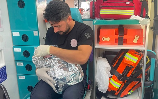 Ambulansta Doğum: Sağlık Ekipleri Başarılı Müdahale