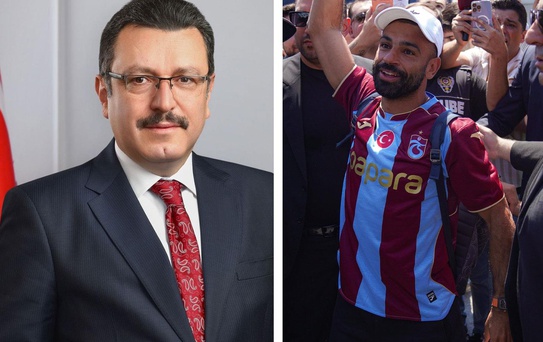 Trabzon Büyükşehir Belediye Başkanı servet değerinde Salah forması aldı