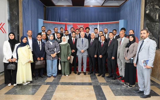 YÖK Başkanı Yemenli Öğrencilerle Buluştu