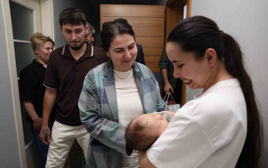 Vali Makas'tan Aileye Ziyaret