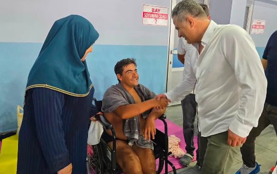 Çorum'da Para ve Deaf Yüzme Şampiyonası Başladı
