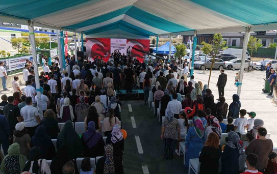 Bakan Tekin'den Arnavutköy'de Eğitim Açılışı ve İmamoğlu Polemiği