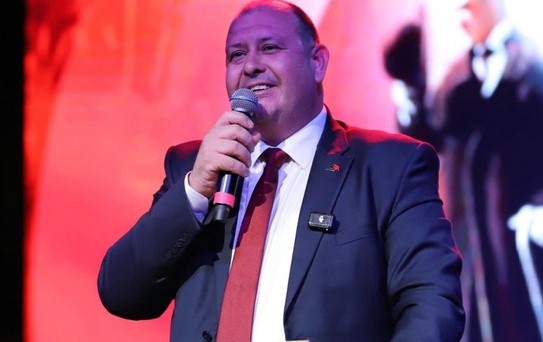 Menderes Belediye Başkanı İlkay Çiçek tutuklandı