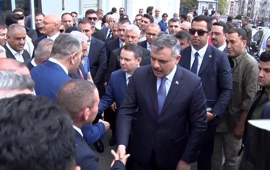 Adalet Bakanı Akın Gürlek ve İçişleri Bakanı Mustafa Çiftçi Esenyurt’ta