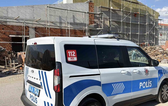 Bolu'da İnşaatta İşçi Düşerek Yaralandı