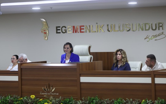 Karabağlar Meclisi'nde Yeni Dönem: Komisyonlar ve Grup Başkanları Belirlendi