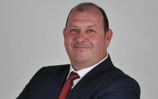 Menderes Belediye Başkanı İlkay Çiçek görevden uzaklaştırıldı