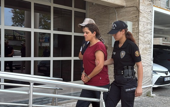 FETÖ'cü Karatepe'nin ablası adliyede
