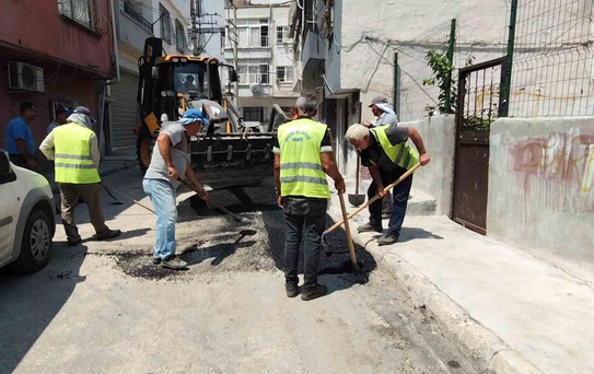 Akdeniz’de bozulan yollar için ekipler sahada