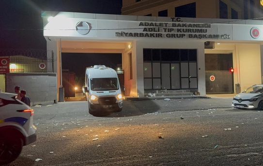 Bağlar'da Bıçaklı Cinayet