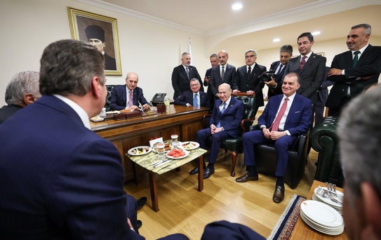 Ömer Çelik'ten 'gün sonu' paylaşımı: İki yıllık emeğin sonucu