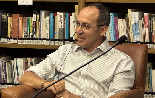 Burhan Sönmez ile Edebiyat Sohbeti