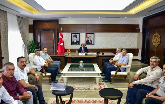 Vali Varol Muhtarlarla İstişarede Bulundu