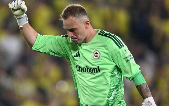 Fenerbahçe'ye Mert Günok'tan kötü haber! Kaleyi Tarık Çetin koruyacak