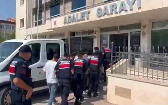 Kumluca'da Suç Örgütüne Darbe: 4 Şüpheli Tutuklandı