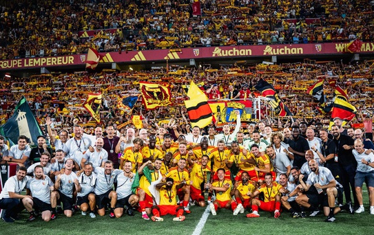 Gecenin bombası! PSG'yi devirip kupayı aldılar