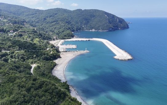 Amasra'nın Doğal Güzeli: Tarlaağzı Plajı