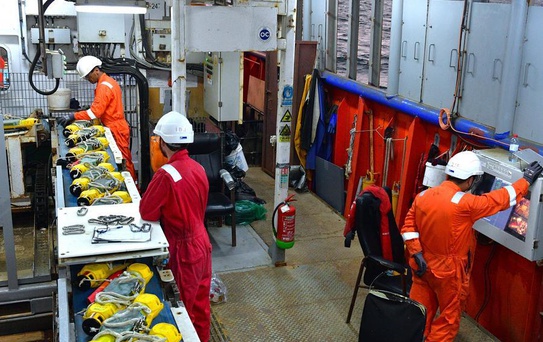 Hazar Denizi'nde Petrol Arama Çalışmaları