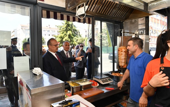 Ankara Valisi Sincan'da ziyaretlerde bulundu