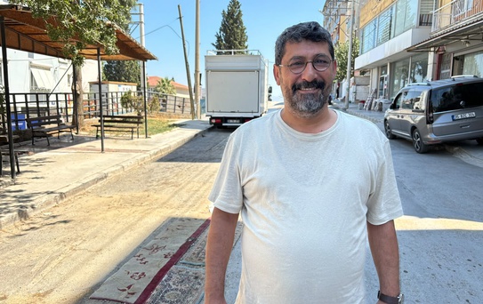Konak'ta Yol Çilesine Halı İle Çözüm