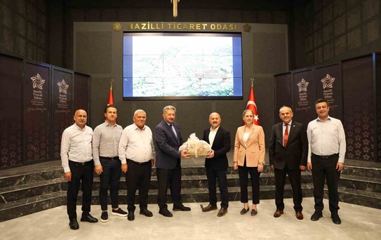 Vali Varol Nazilli Ticaret Odası'nı Ziyaret Etti