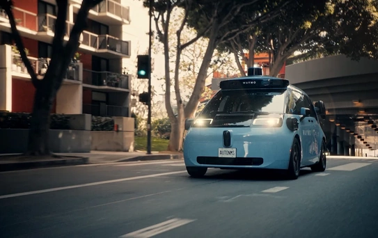 Waymo, Ojai Robotaksilerini Hizmete Sundum