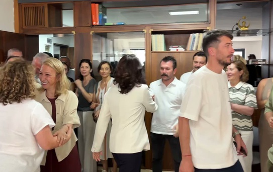 Menteşe Belediye Başkanı Aras, CHP'den istifa ederek YENİ Parti’ye katıldı